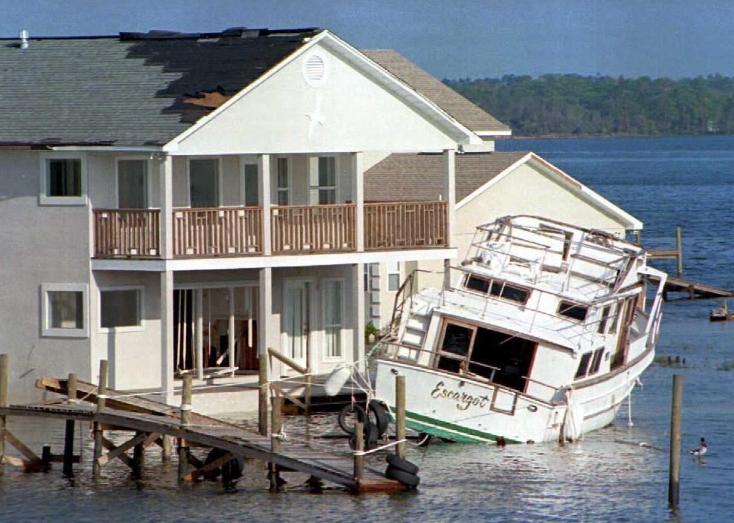 1995: A busy, costly hurricane season